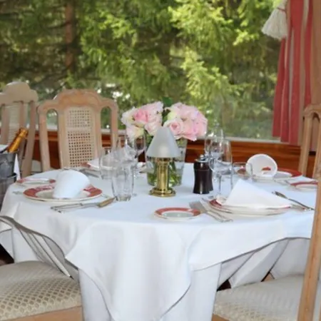 Rosewood Le Jardin Alpin מלון 5*