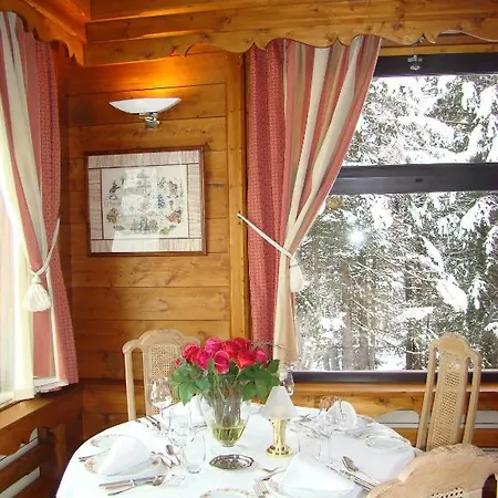 Rosewood Le Jardin Alpin מלון קורשבל