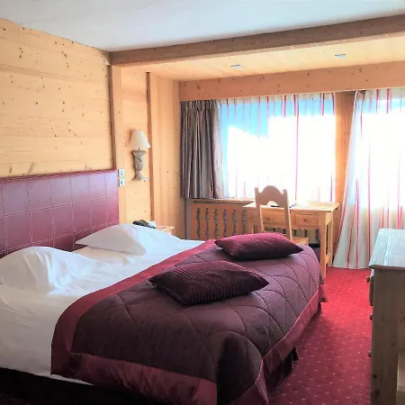 Rosewood Le Jardin Alpin מלון קורשבל