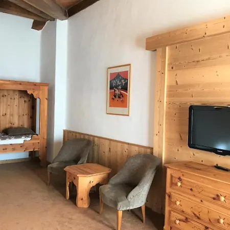 מלון Rosewood Le Jardin Alpin