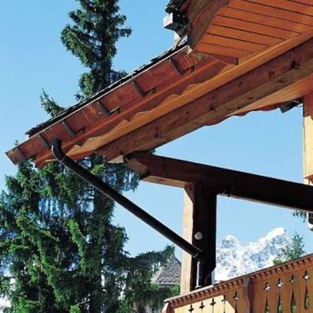 Отель Rosewood Le Jardin Alpin 5*